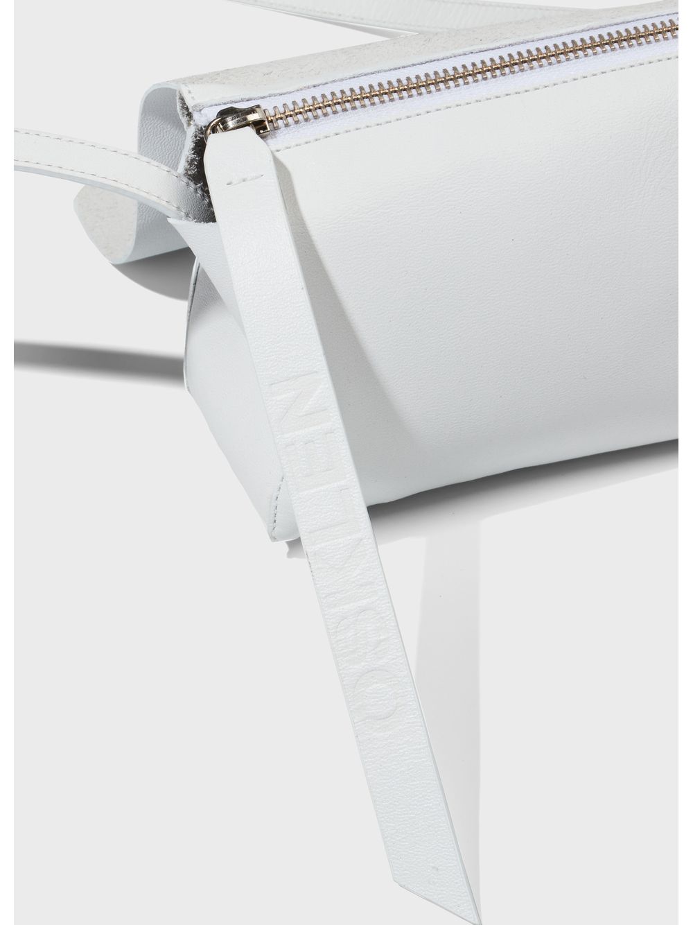 Osklen — Mini leather crossbody e-basics